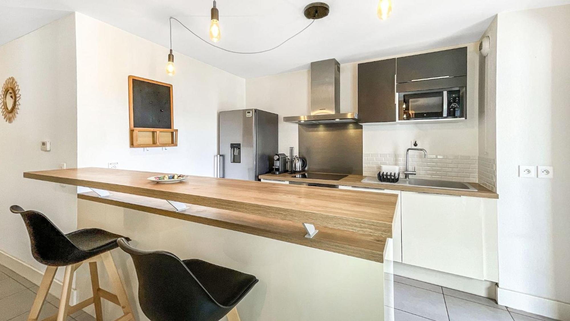 Homey Chloe - New - Parking Gratuit - Balcon Prive - Proche Geneve Annemasse Zewnętrze zdjęcie